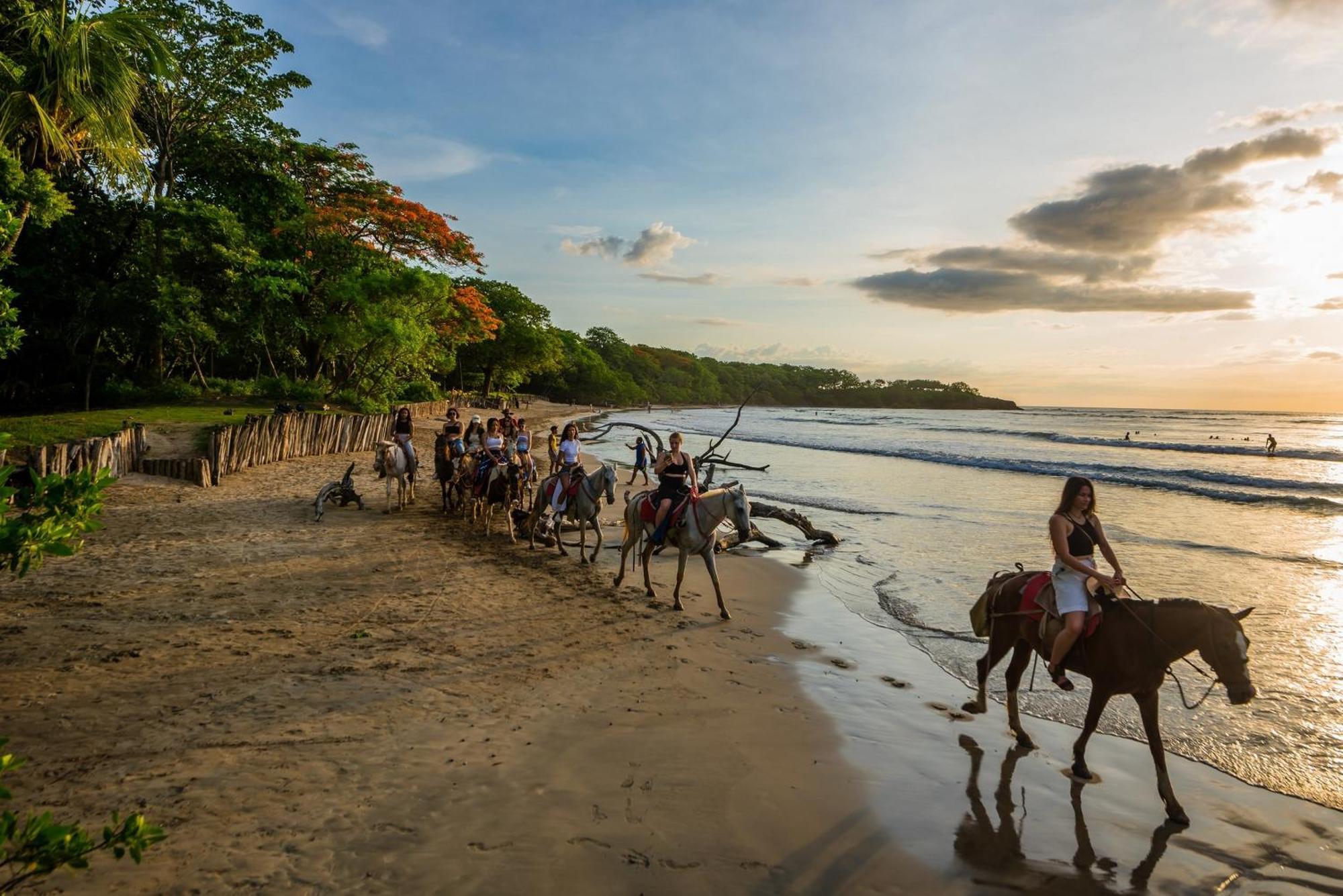 The Coast Beachfront Hotel Tamarindo Luaran gambar