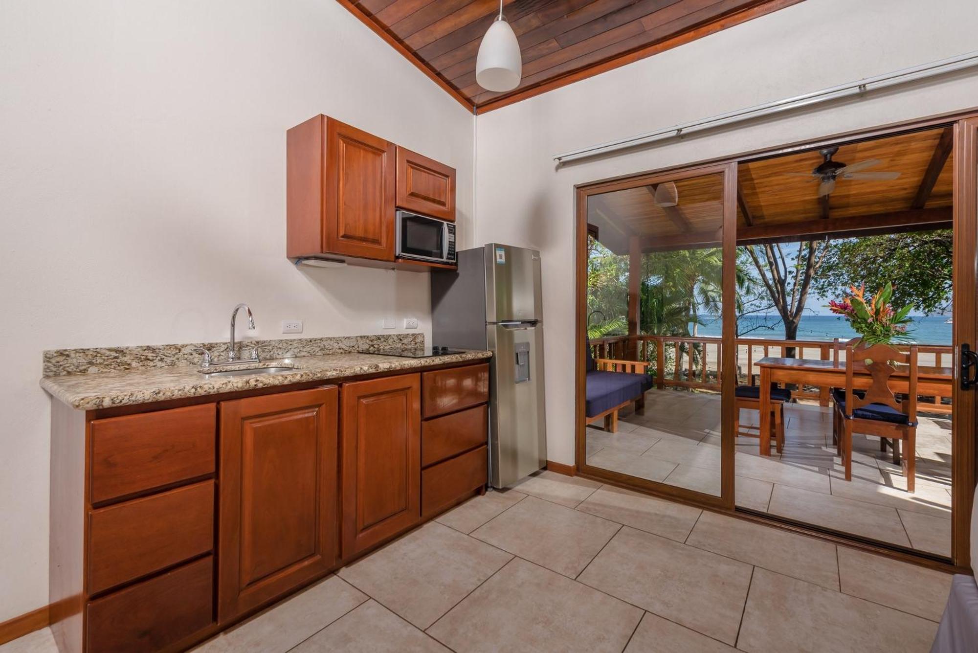 The Coast Beachfront Hotel Tamarindo Bilik gambar