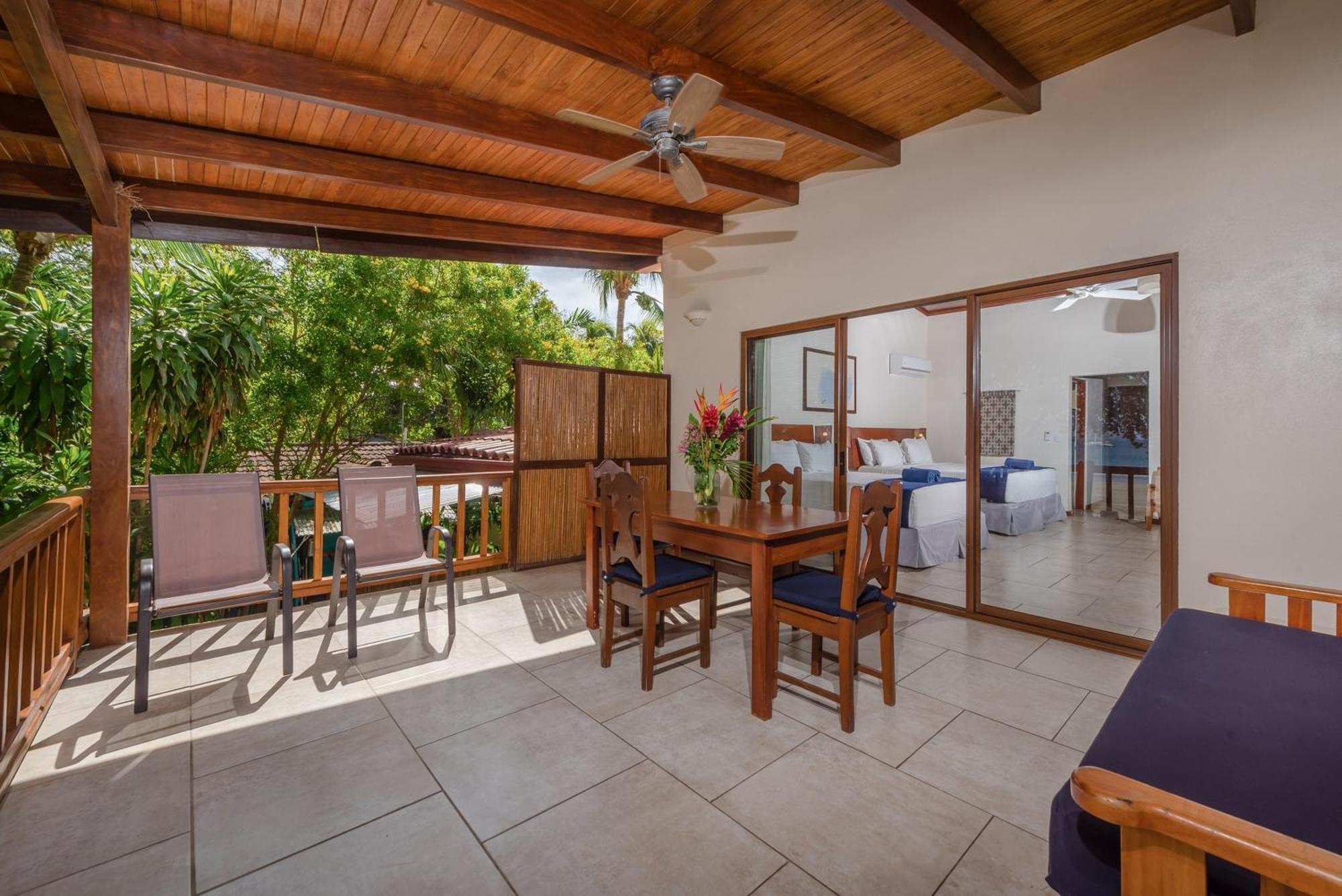 The Coast Beachfront Hotel Tamarindo Bilik gambar