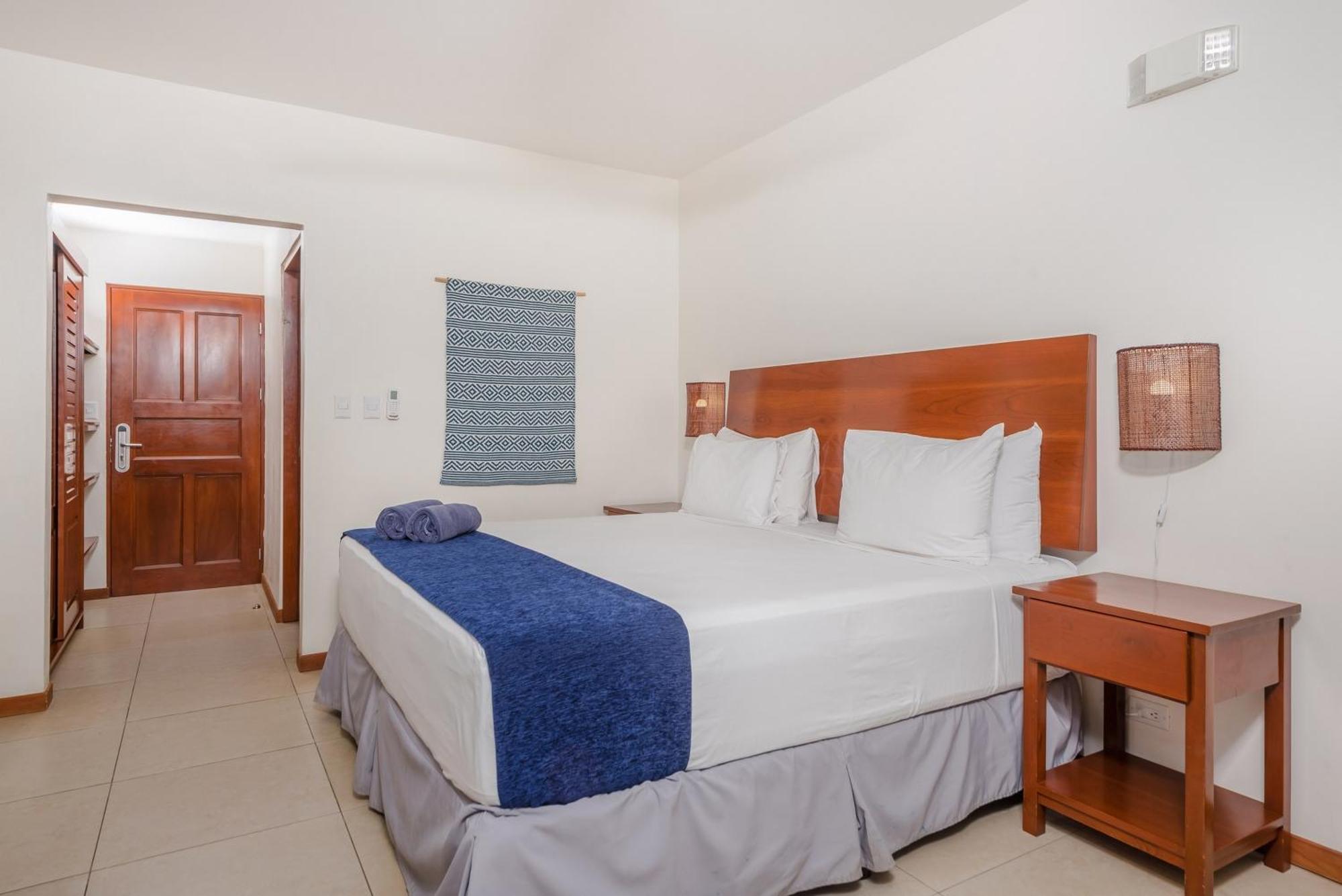 The Coast Beachfront Hotel Tamarindo Bilik gambar
