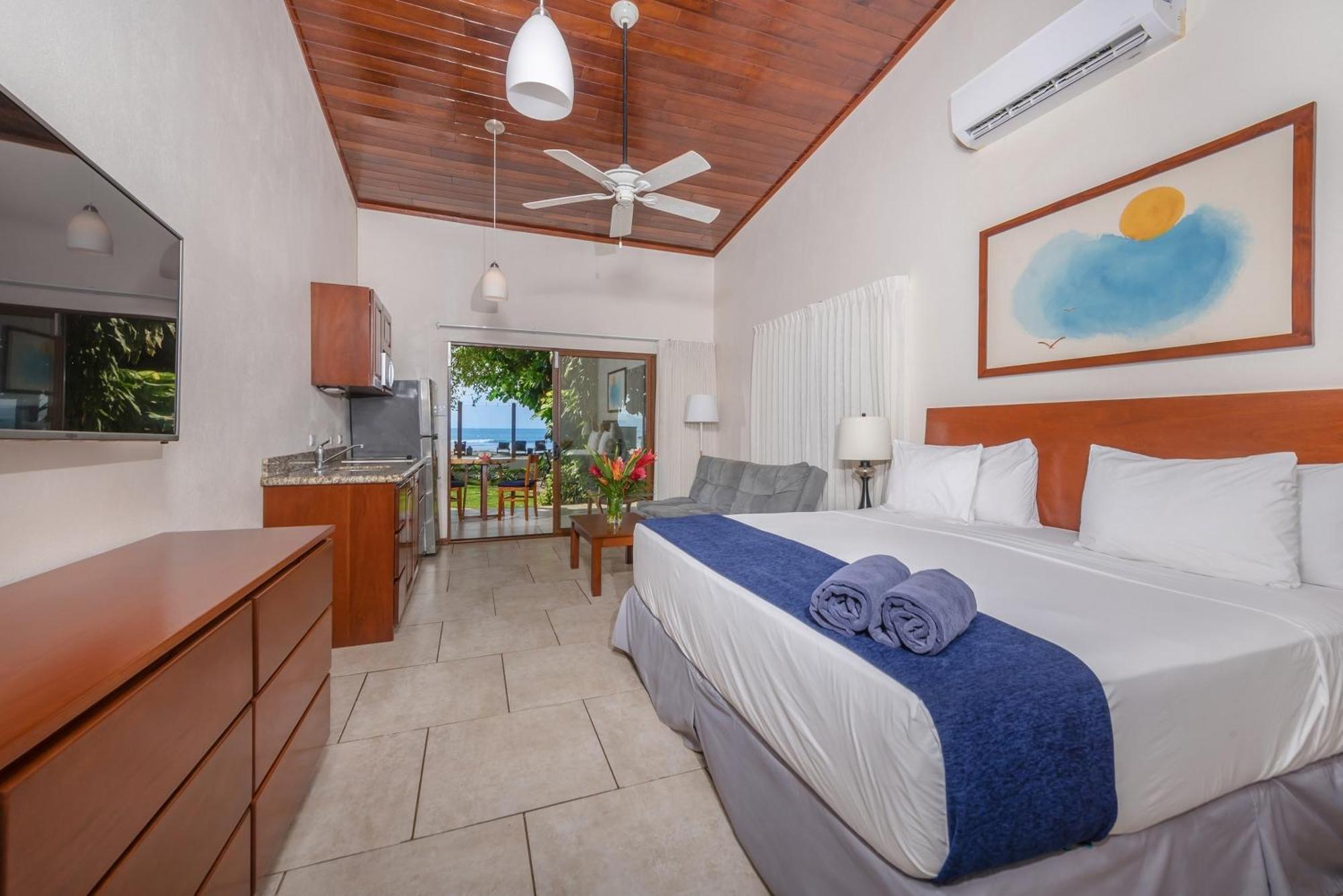 The Coast Beachfront Hotel Tamarindo Bilik gambar